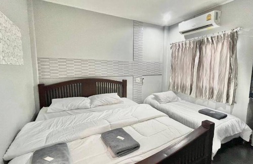 Uttaradit Hotel | Hotel ∙ 3 guests