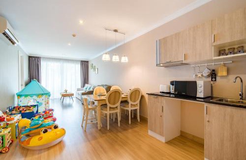 Khao Takiab House | Hua Hin My Resort 3BR Family Condo Free Water Park Walk to Beach & Cicada Night Market หัวหิน ห้องแฟมมิลี่ 3 ห้องนอน ฟรีสวนน้ำ ใกล้ทะเลและตลาดซิเคด้า