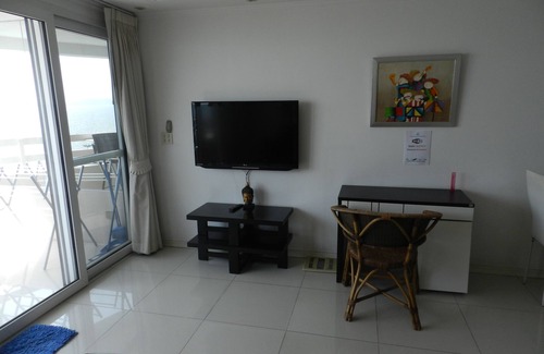 Jomtien Apartment | Jomtien PLAZA Condotel. Front the sea, 4 person