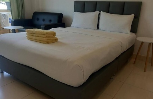 Jomtien Bed & Breakfast | K2 Seaside Suites