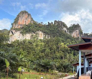 Khlong Sok Hostel | Khao Sok Backpacker Hostel