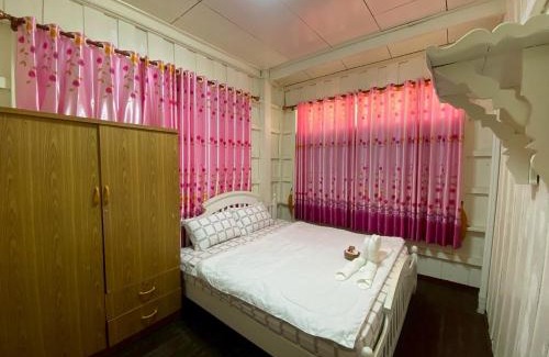 Phichai Hostel | Khun Cham-nan Herb Garden House