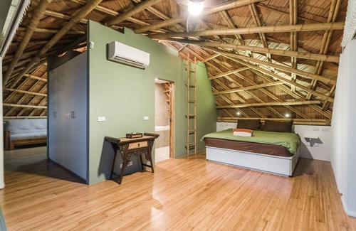 Moo 5 House | Koh Samui Dramatic Oceanfront Villa w/180° Seaview