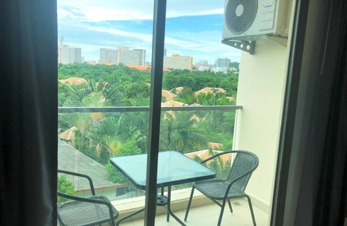 South Pattaya Apartment | Laguna Beach Resort 2 - modern studio condo