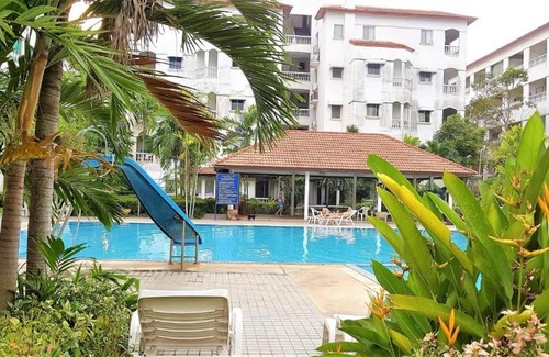 Na Kluea Apartment | Large studio apartment at Baan Suan beautifull garden resort