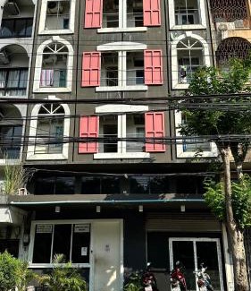 Arun Amarin Hostel | Lemon Tree Hostel Khaosan