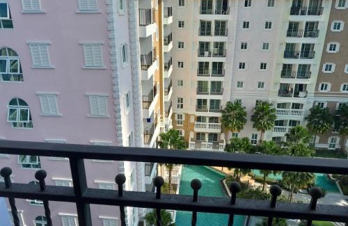 Na Chom Thian Apartment | Luxury apartment with a big pool