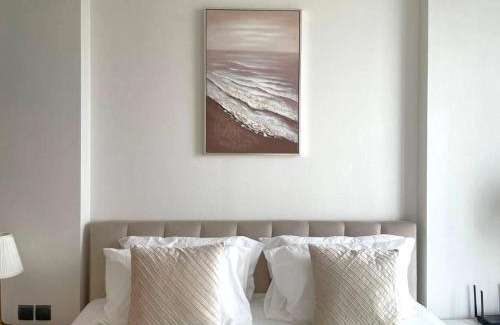Asoke Apartment | Luxury Asoke Sukhumvit near by BTS MRT Sleeps 4