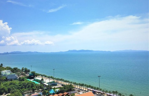 Na Kluea Apartment | Luxury beachfront apartment Aeras