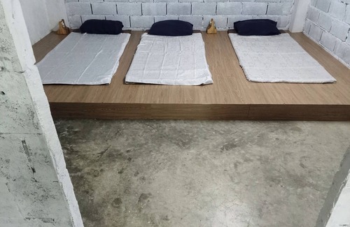 Mae Sot Hostel | Mae Sot Commune and Camping