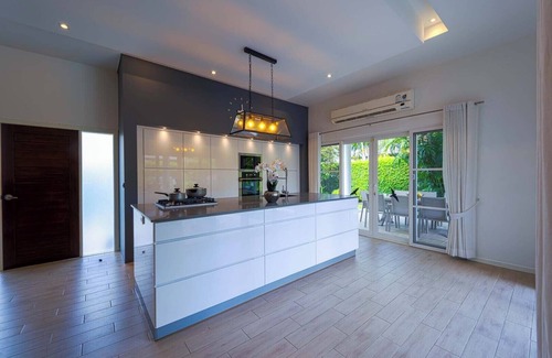 Hua Hin Villa | Modern 3 Bedroom Pool Villa - MR54