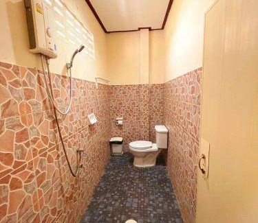 Khlong Wan Hotel | Motel ∙ 4 guests