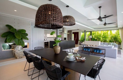 Moo 5 Villa | Muscat 3-Bedroom Villa with Beach Access