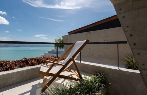 Moo 5 Villa | Muscat 3-Bedroom Villa with Beach Access