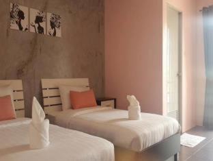 Ranong House | Nalin Place