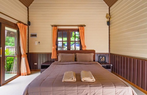 Hua Thanon Villa | Natien Beach Villa