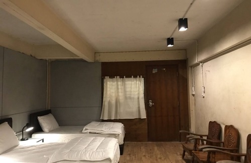 Talat Hostel | Nature culture Oldtown