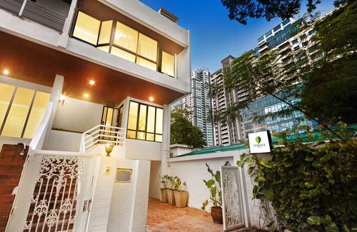 Bangkok Central Business District House | No2★Terrace House 39★Warm 2B+wifi near EmQuartier
