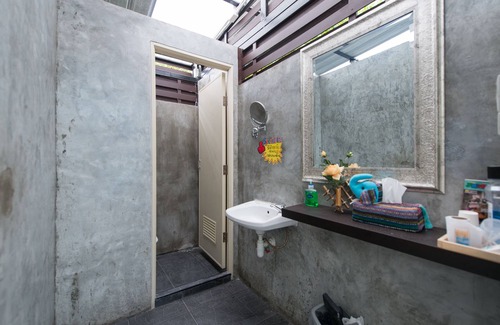 Prawet Hostel | NTY Hostel BKK Airport