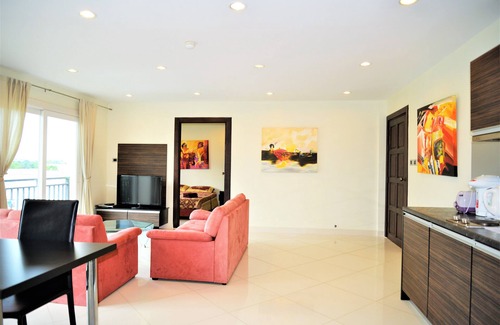 South Pattaya Condo | Park Lane Resort Pattaya 2 bedroom condo fully equiped