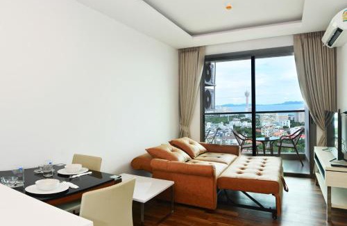 Pratumnak Hill Apartment | Peak Towers Condominium