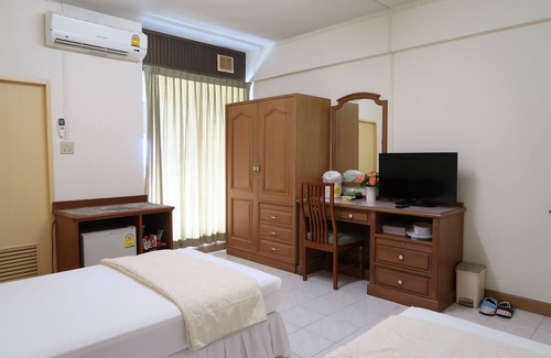 Samsen Nok Hotel | Phawana Sweet Hotel