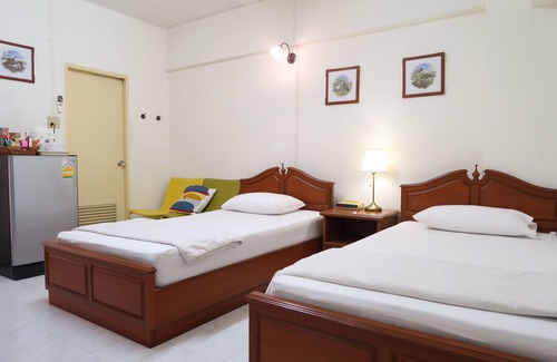 Samsen Nok Hotel | Phawana Sweet Hotel