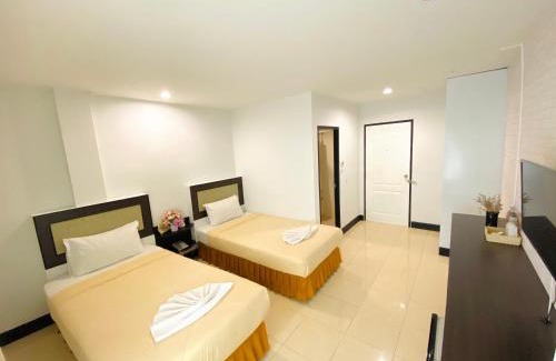 Phitsanulok Hotel | Polkadot Hostel