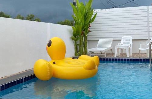 Sattahip Villa | Pool Villa Sattahip White House