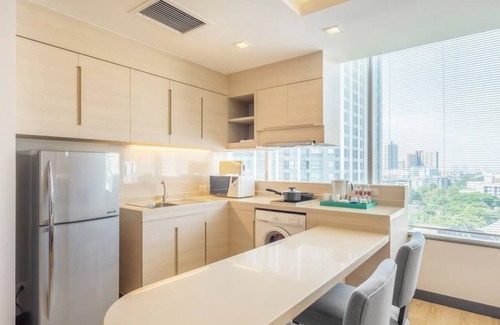 Phra Khanong Nuea Apartment | Premium Suite near BTS Phrakhanong住宅套房 U10