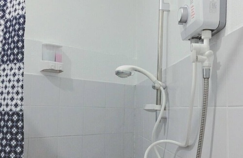 Chiang Rai Hostel | Quadruple privatized room - shared bathroom