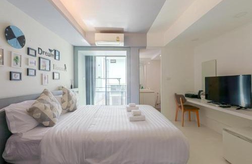 Embassy District Hotel | Quite Grove Hotel
