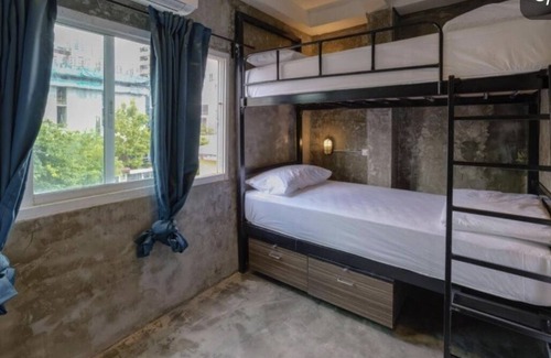 Asoke Hostel | Revolution Bangkok Asoke