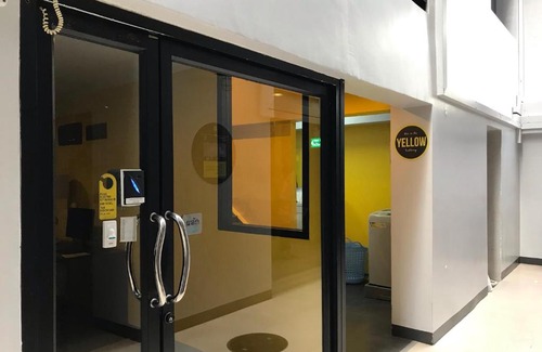 Thung Maha Mek Hostel | S1hostel Bangkok