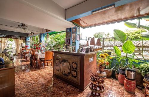 Wat Ket Hostel | Saithong House