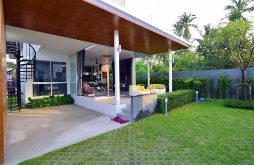 Mae Nam Villa | Samui Grand Park Villa B10 - Stylish Interior