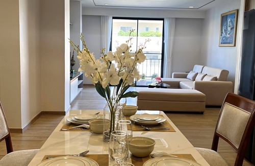 Thung Maha Mek Apartment | Sathorn 111
