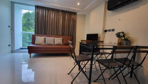 North Pattaya Apartment | Serenity Condo Wongamat by Patsamon
