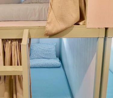 Chana Songkhram Apartment | Sleep No More Khaosan - Pod Hostel