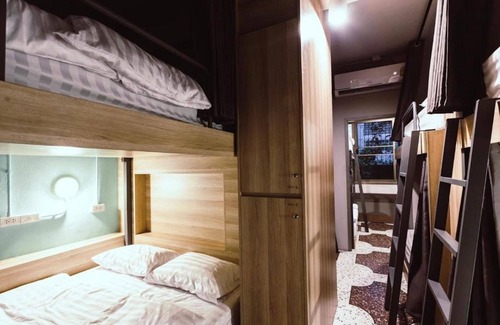 Samphanthawong Hostel | Stash Hostel