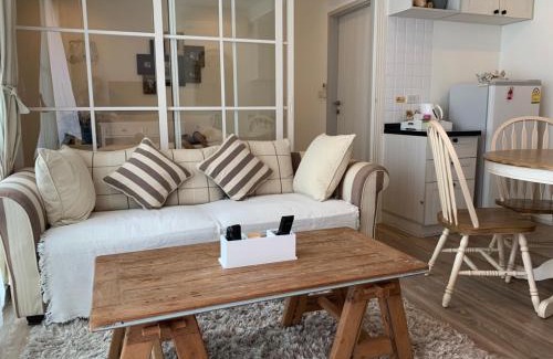 Khao Takiab Apartment | Summer Huahin Condo612,Near beach&Cicada,Beautiful swimming pool