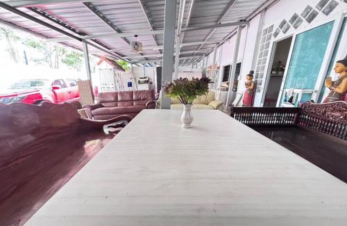 Bang Chak Hostel | Sunshiny-BB Hostel