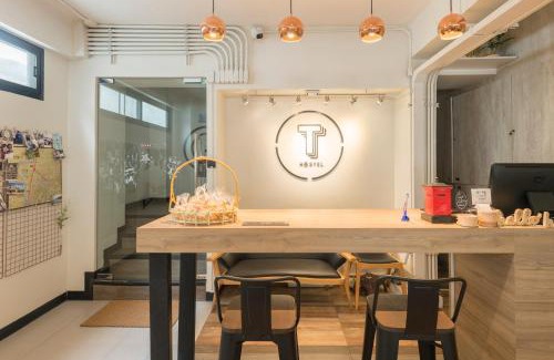 Samsen Nai Hostel | T Hostel @ Victory Monument
