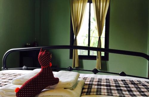 Pak Nam Hostel | Talardkao Balcony Krabi