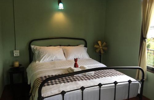 Pak Nam Hostel | Talardkao Balcony Krabi