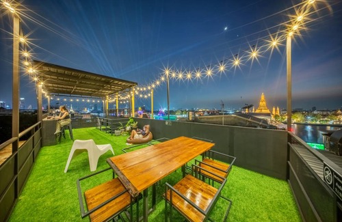 Phra Borom Maha Ratchawang Hostel | Hostel ∙ 8 guests