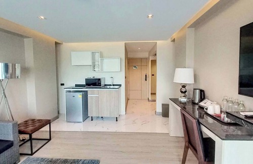 Ramkhamhaeng Hotel | The 9 Residence Hotel