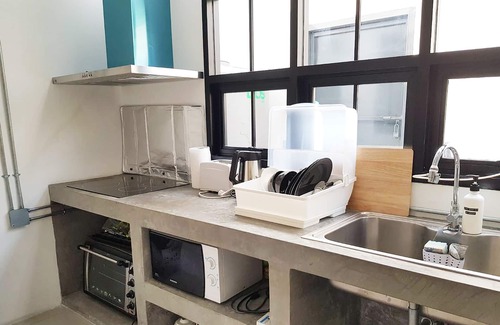 Khlong San Hostel | The Companion - Hostel