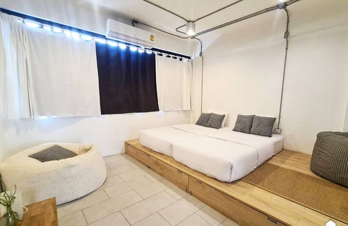 Khlong San Hostel | The Companion - Hostel