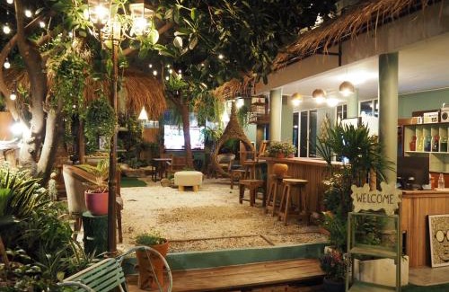 Nana House | The oasis on 8 City blue 2